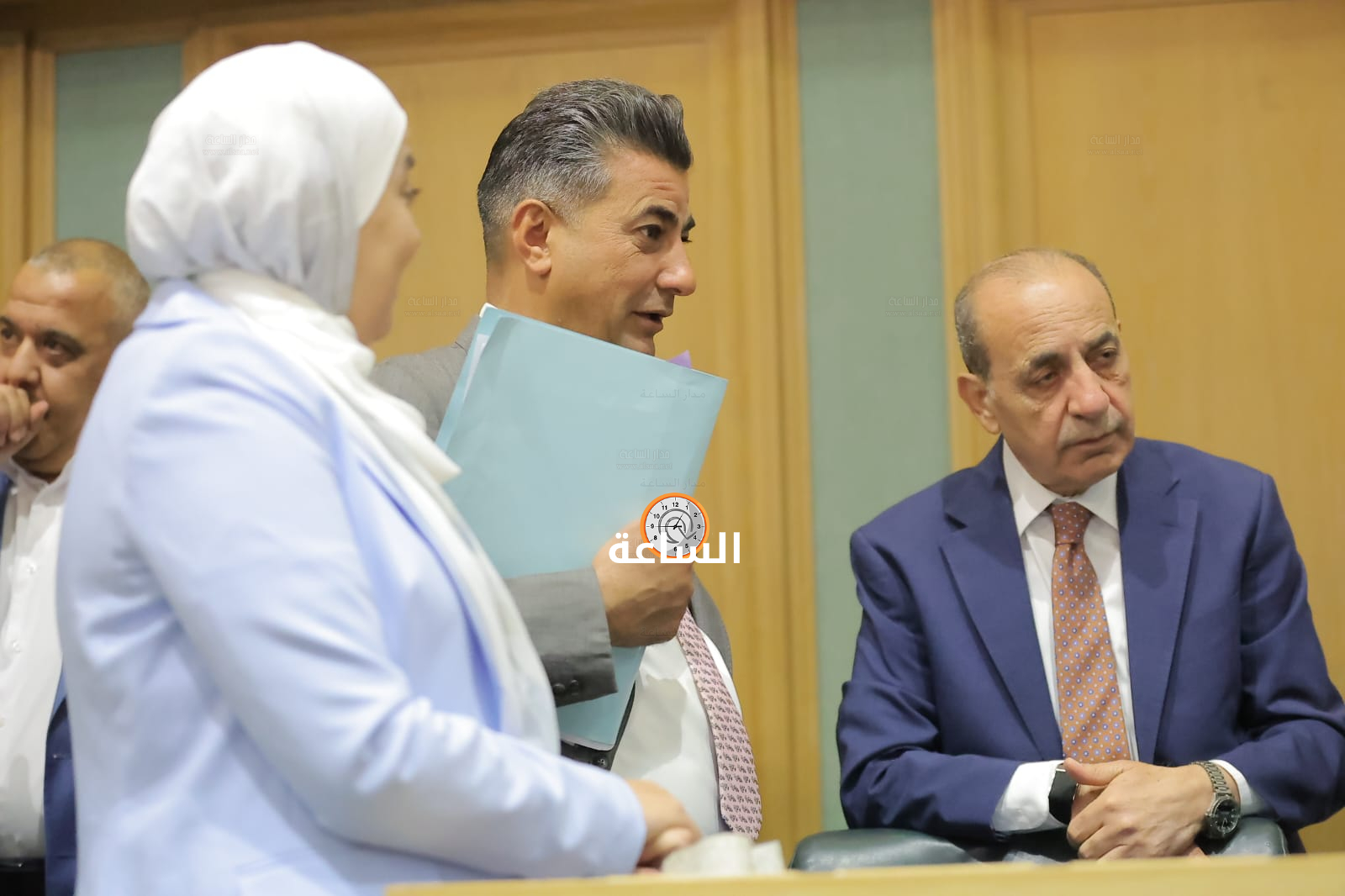 Madar Al-Saa Images 0.33745582884273806
