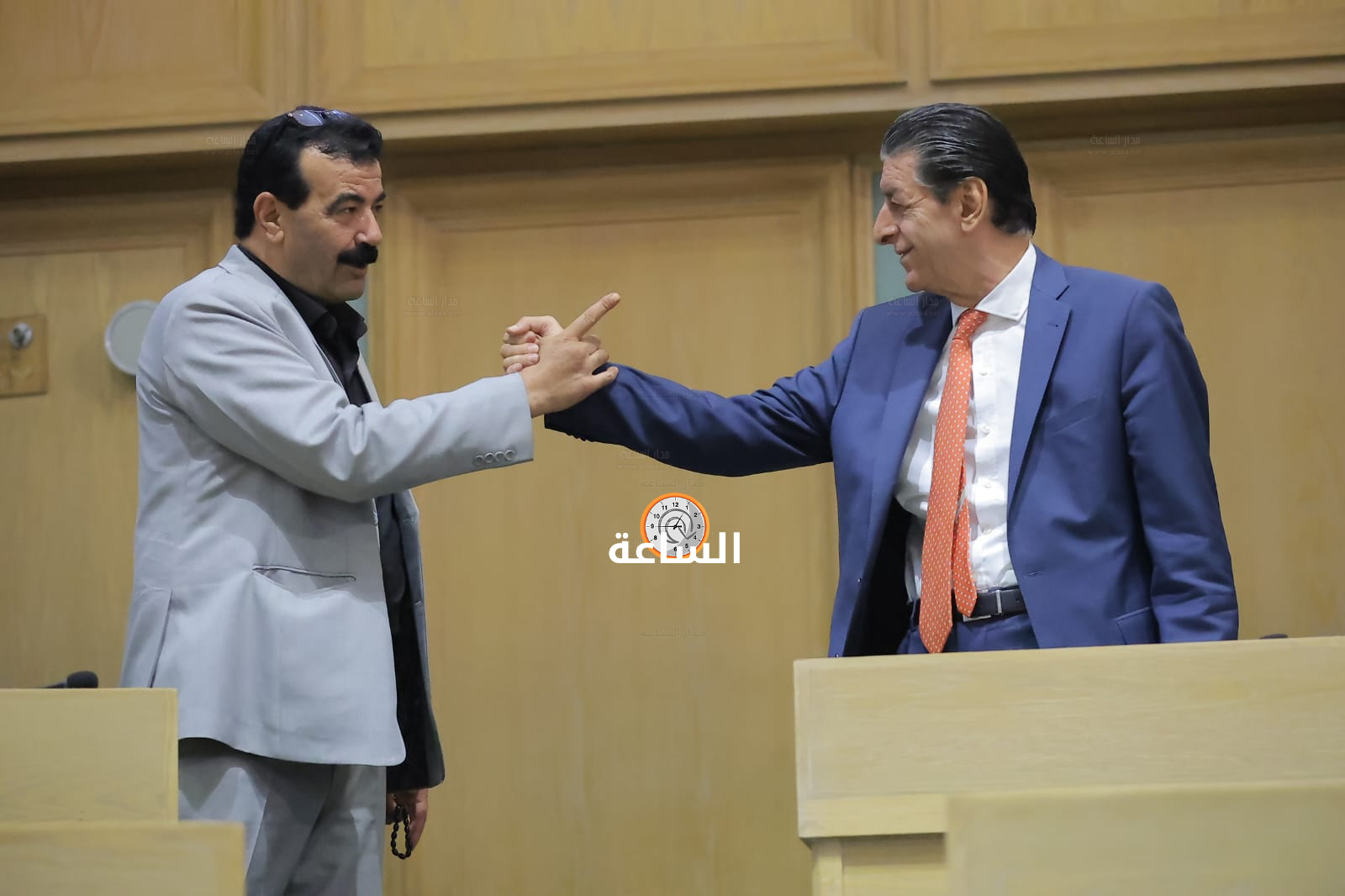 Madar Al-Saa Images 0.9913651860962698
