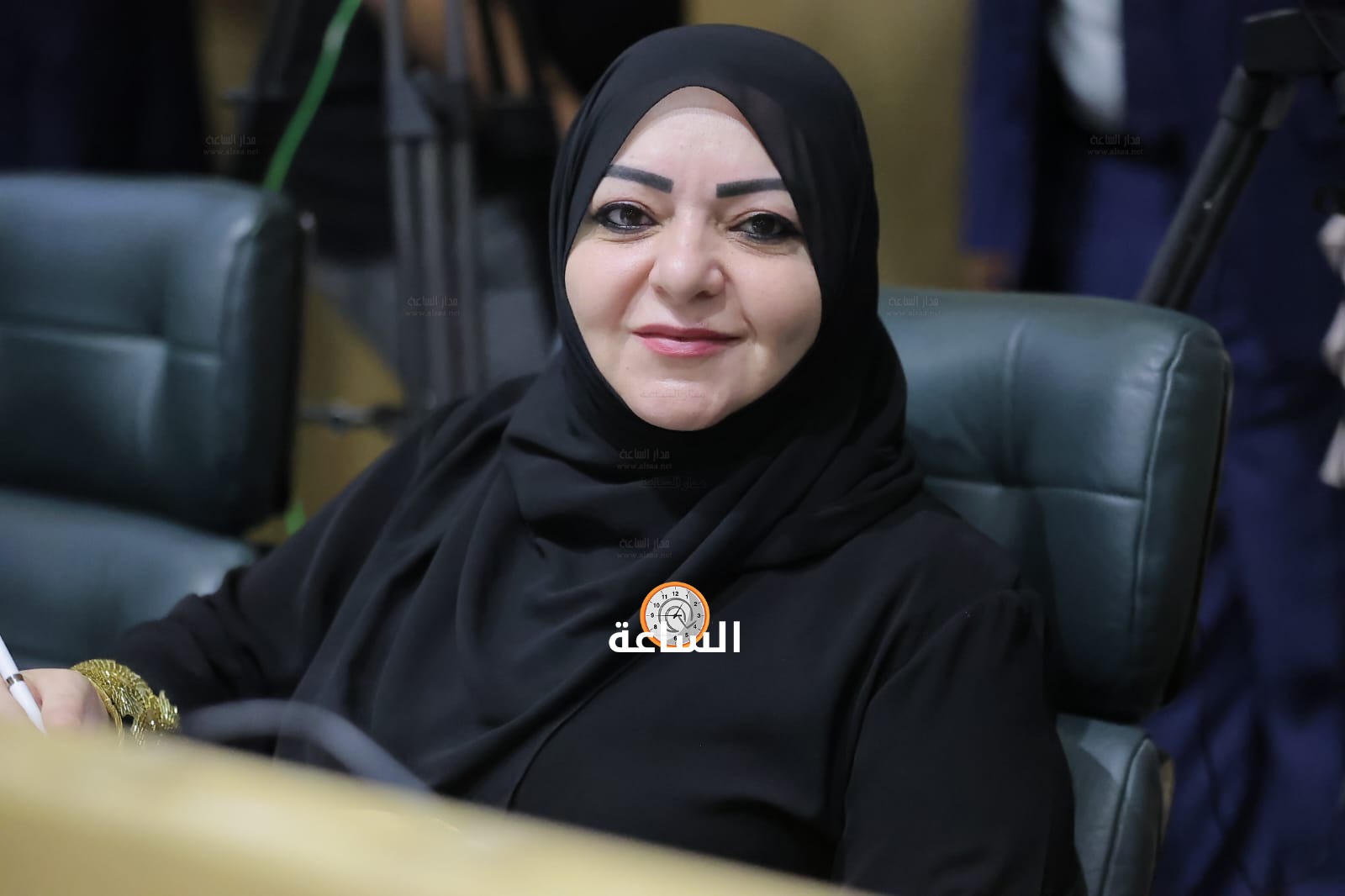 Madar Al-Saa Images 0.03396411634152674