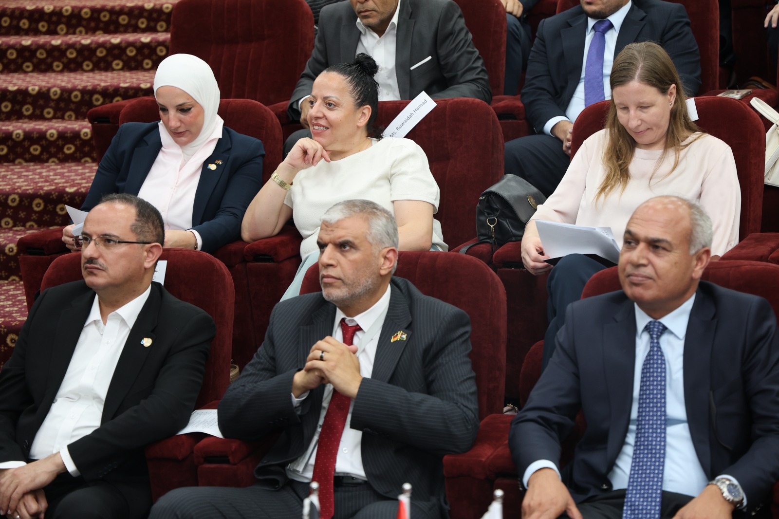 Madar Al-Saa Images 0.6932685332962288