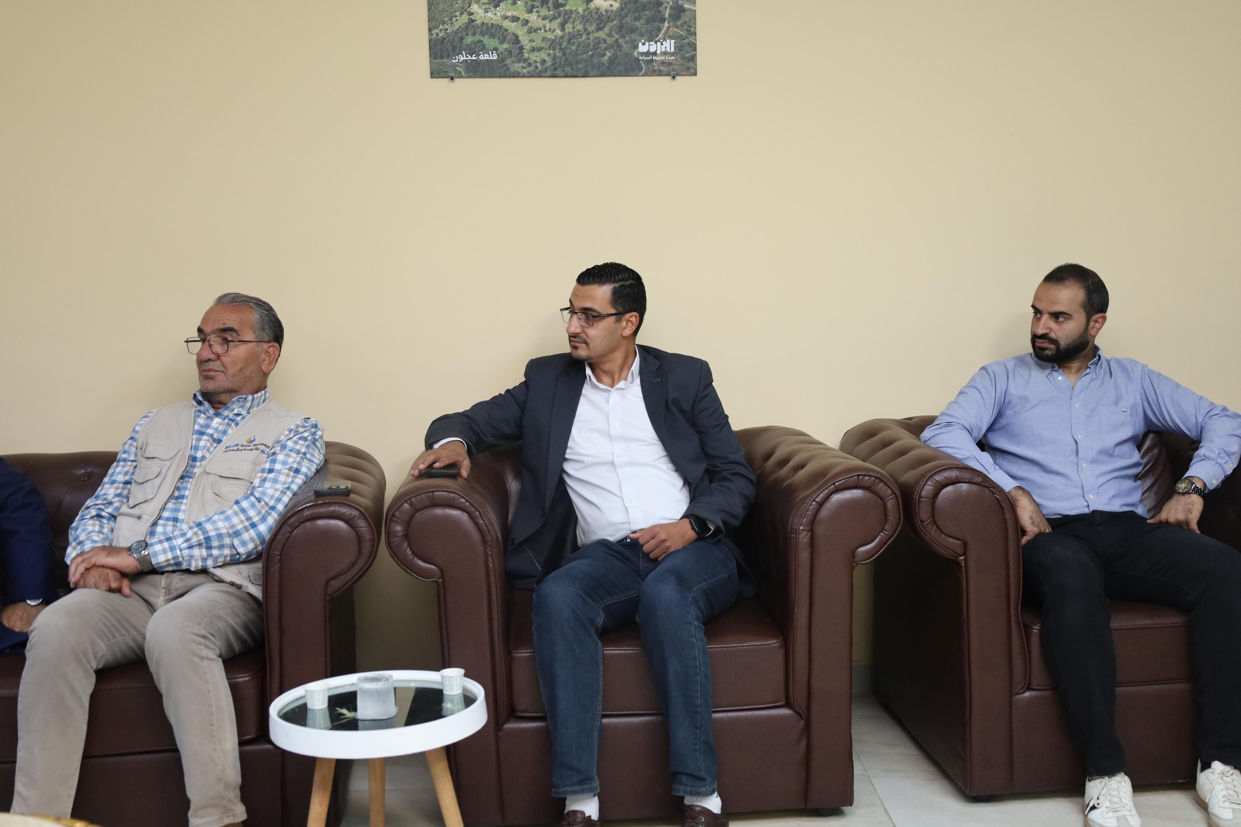 Madar Al-Saa Images 0.652861419427881
