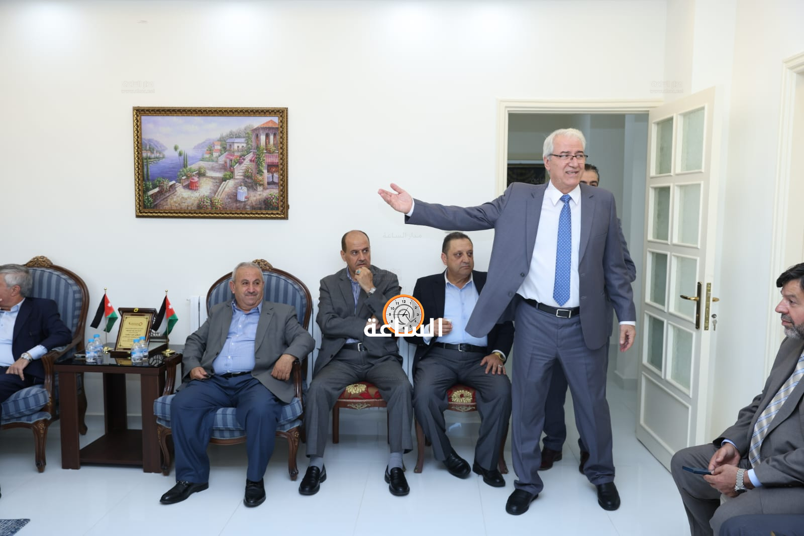 Madar Al-Saa Images 0.4196504378725725