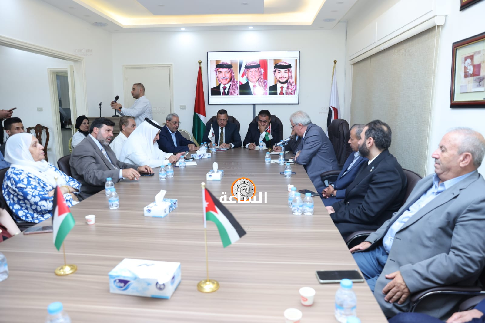 Madar Al-Saa Images 0.6791972289476981