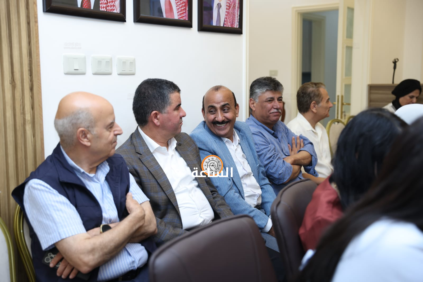 Madar Al-Saa Images 0.7104628331053712