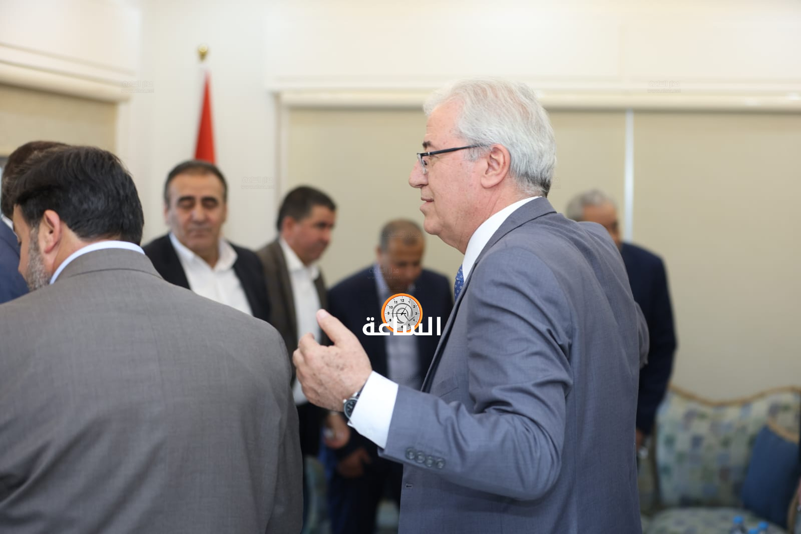 Madar Al-Saa Images 0.9909278591549927