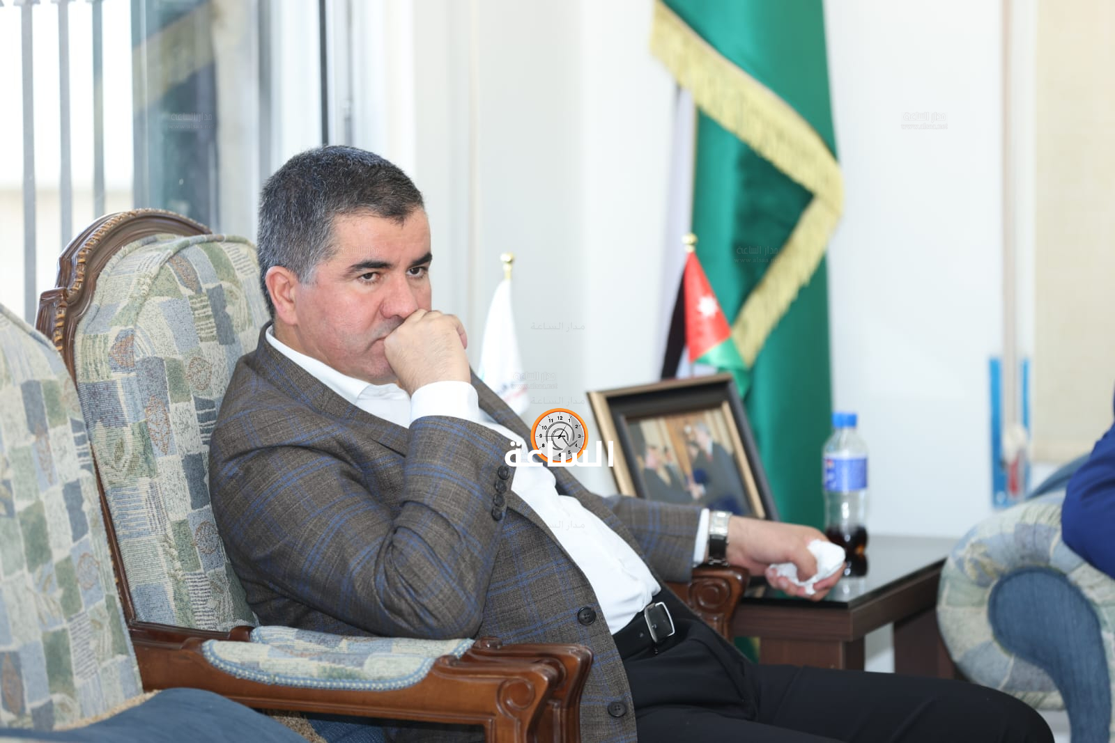 Madar Al-Saa Images 0.7014518305614218