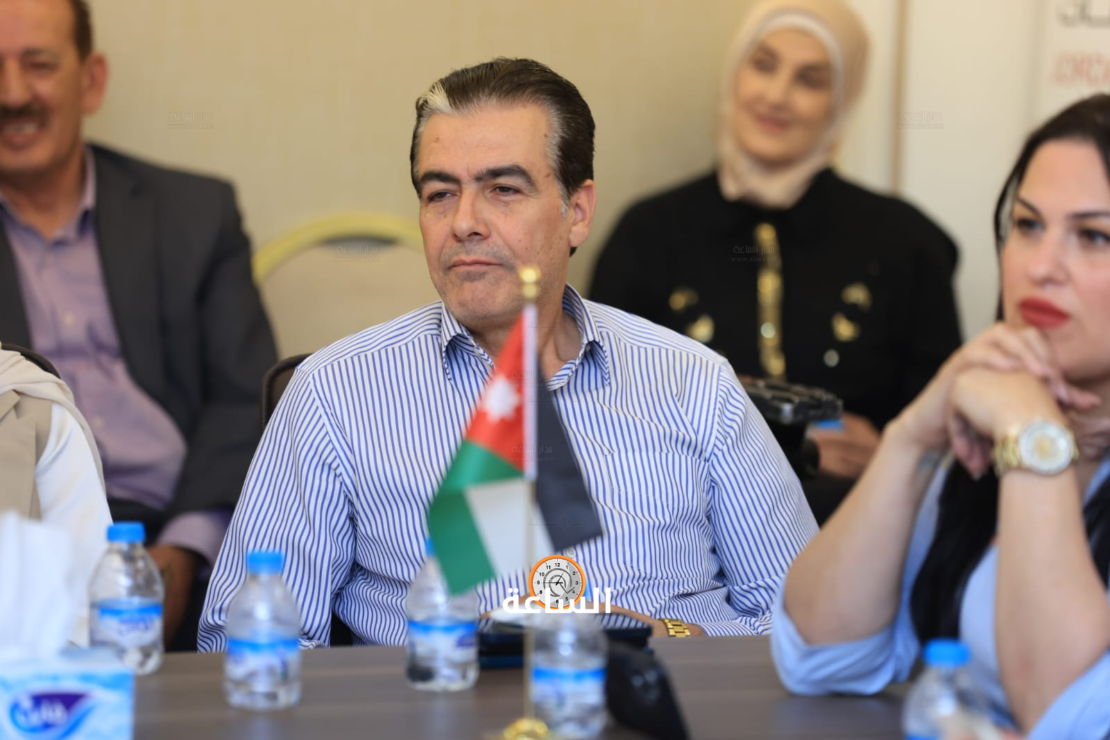 Madar Al-Saa Images 0.6877493809033743