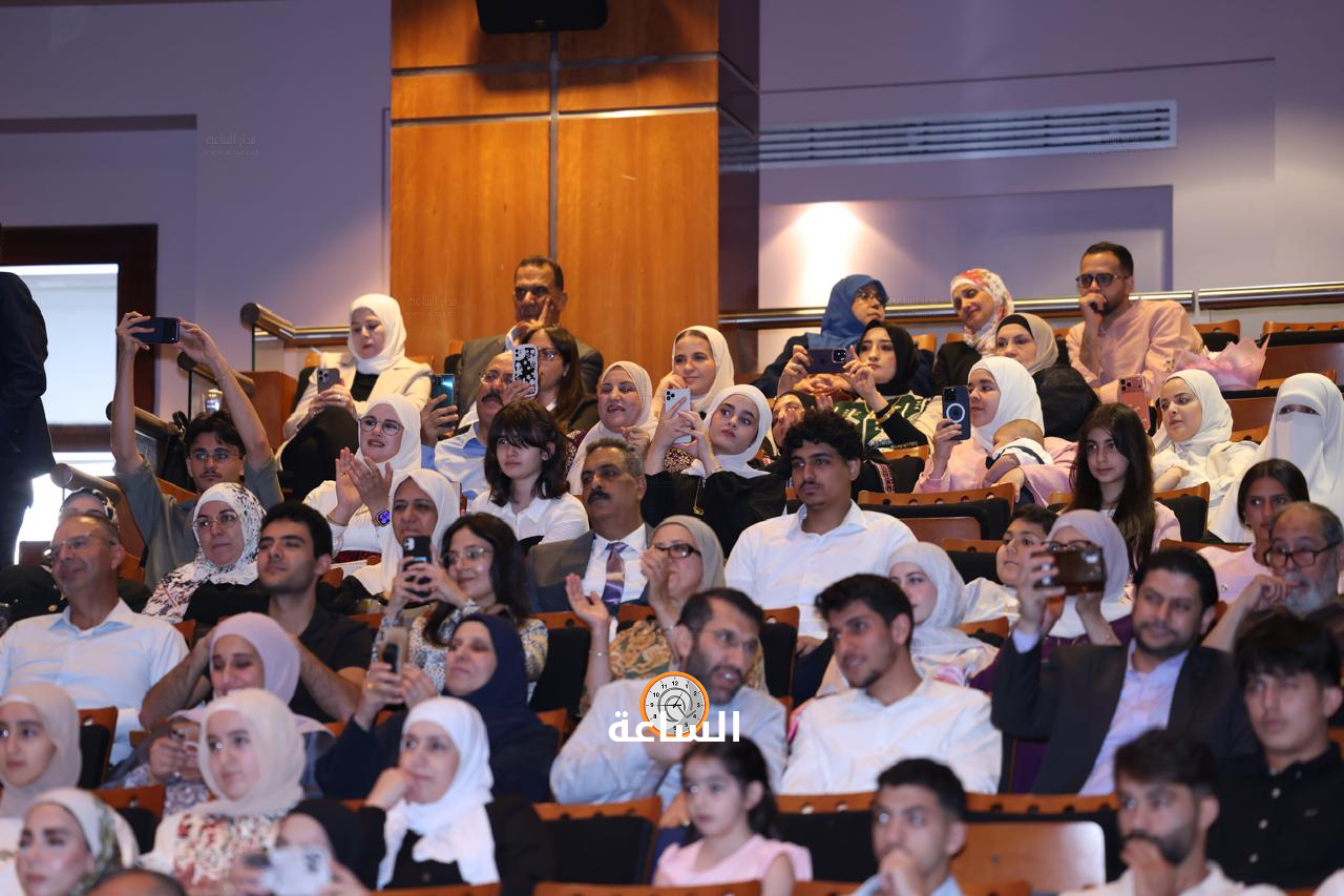 Madar Al-Saa Images 0.43656785035088164