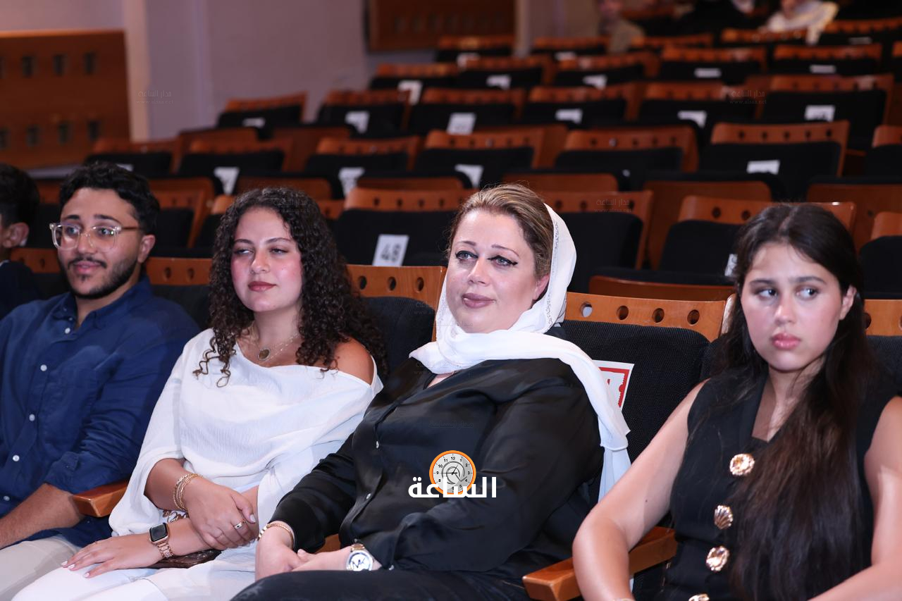Madar Al-Saa Images 0.46376746905412136