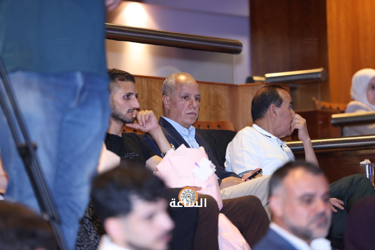 Madar Al-Saa Images 0.15578677116421957