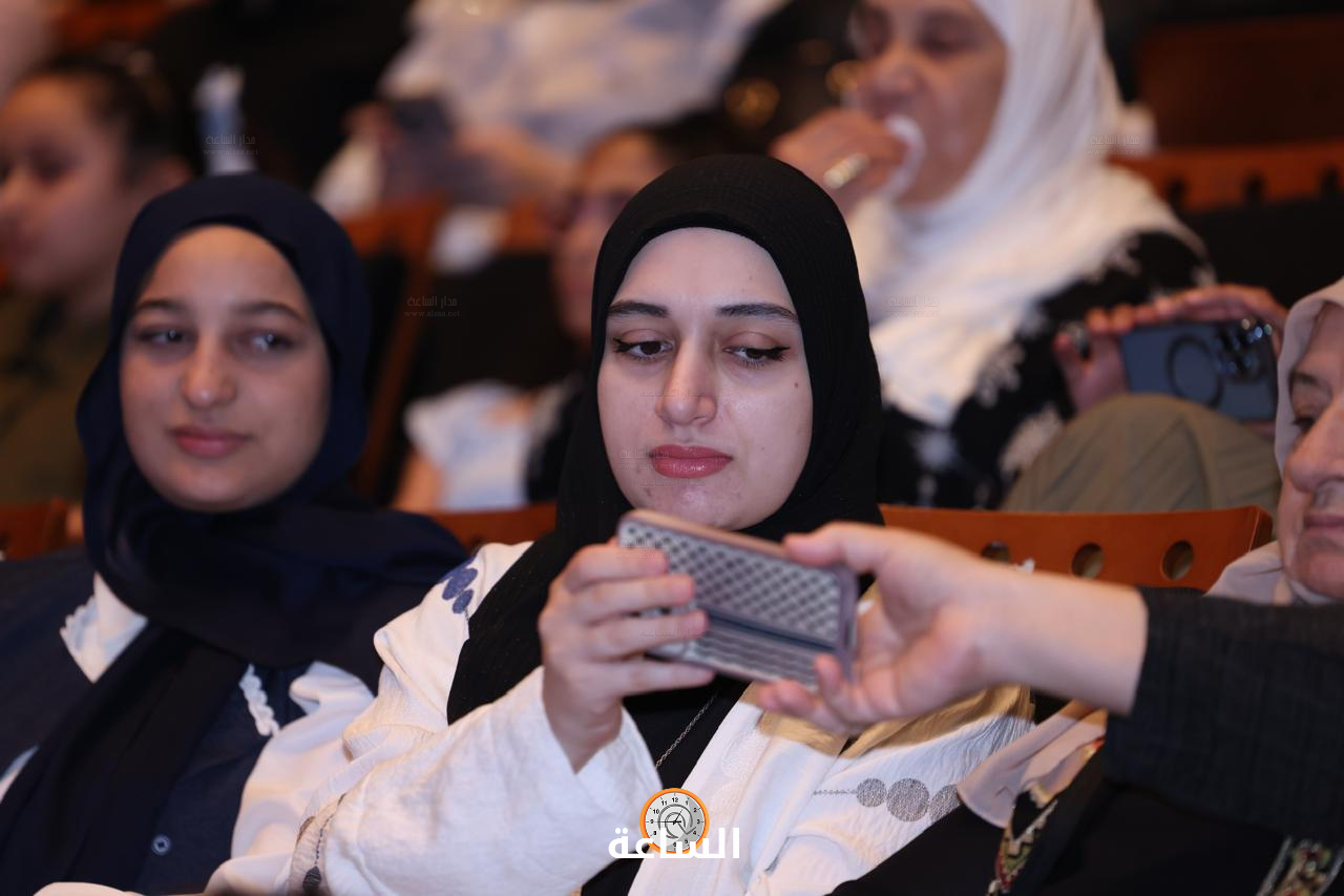 Madar Al-Saa Images 0.932467655847294