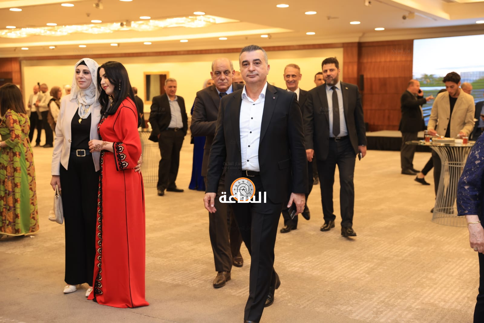 Madar Al-Saa Images 0.17162638638174188