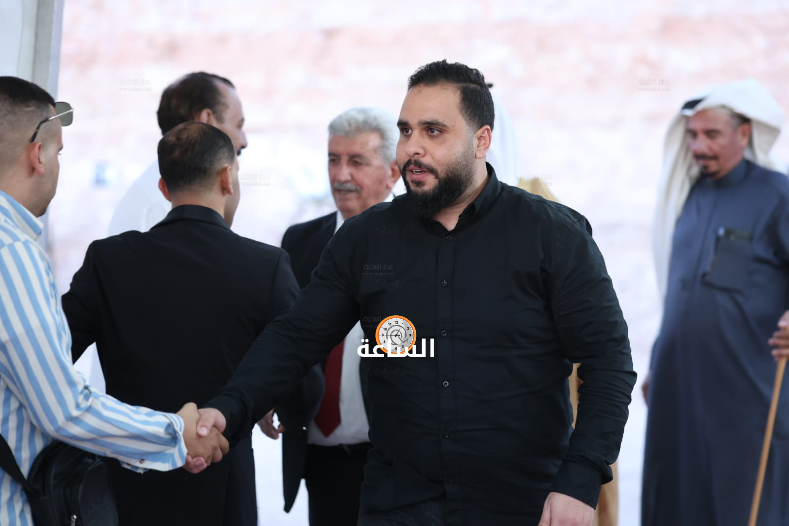 Madar Al-Saa Images 0.9905311162437568