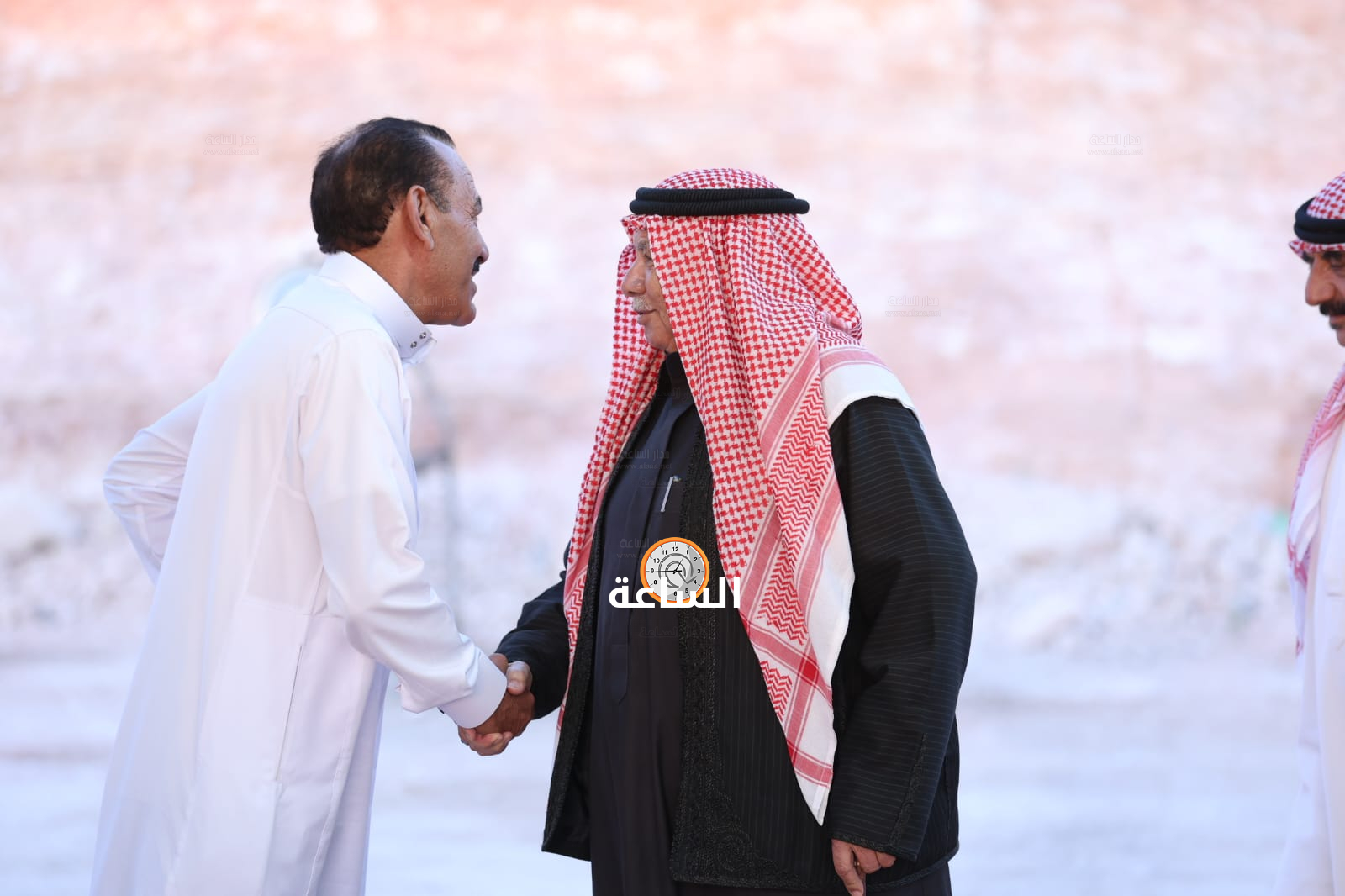Madar Al-Saa Images 0.5534375662211727