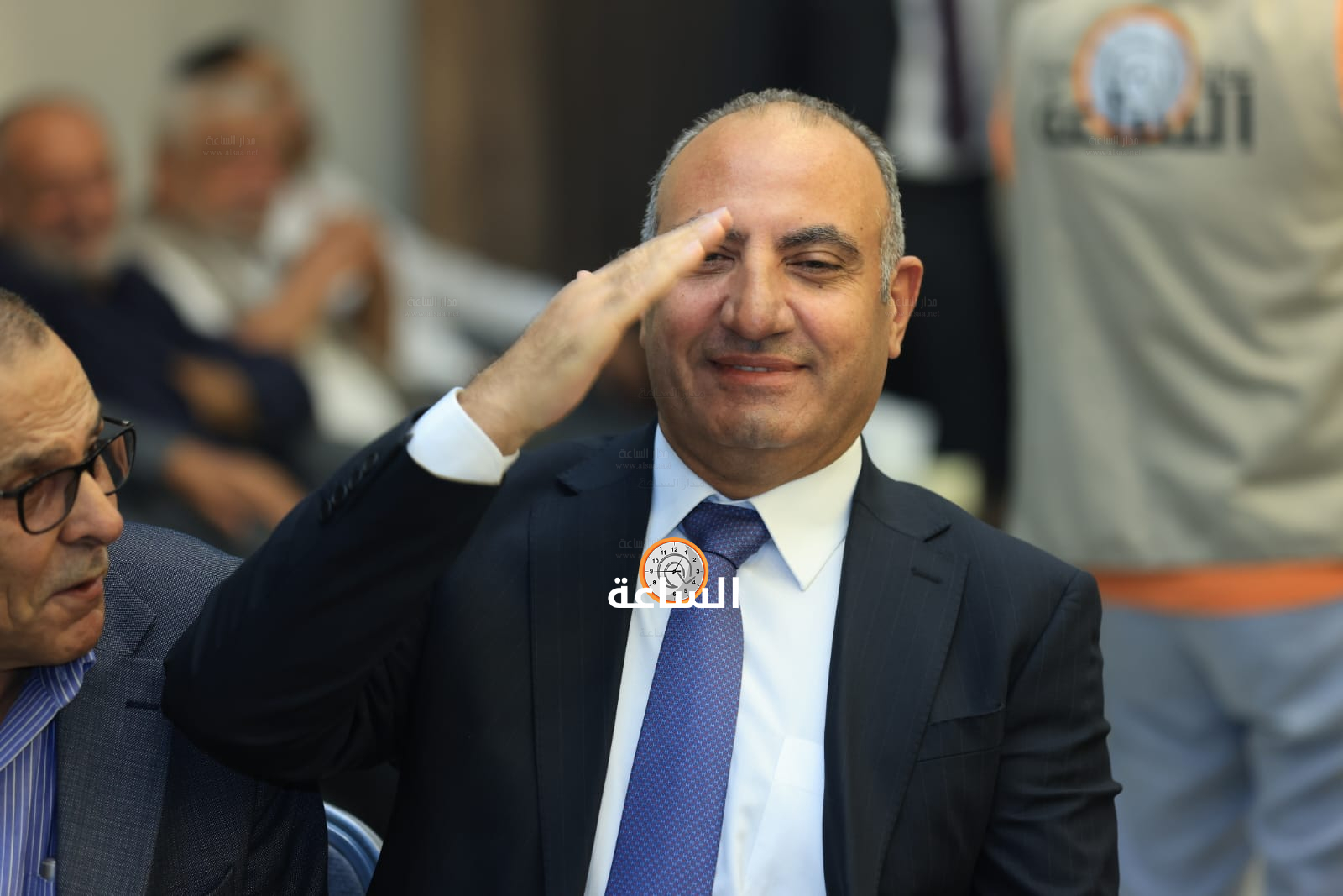 Madar Al-Saa Images 0.049430009111362416