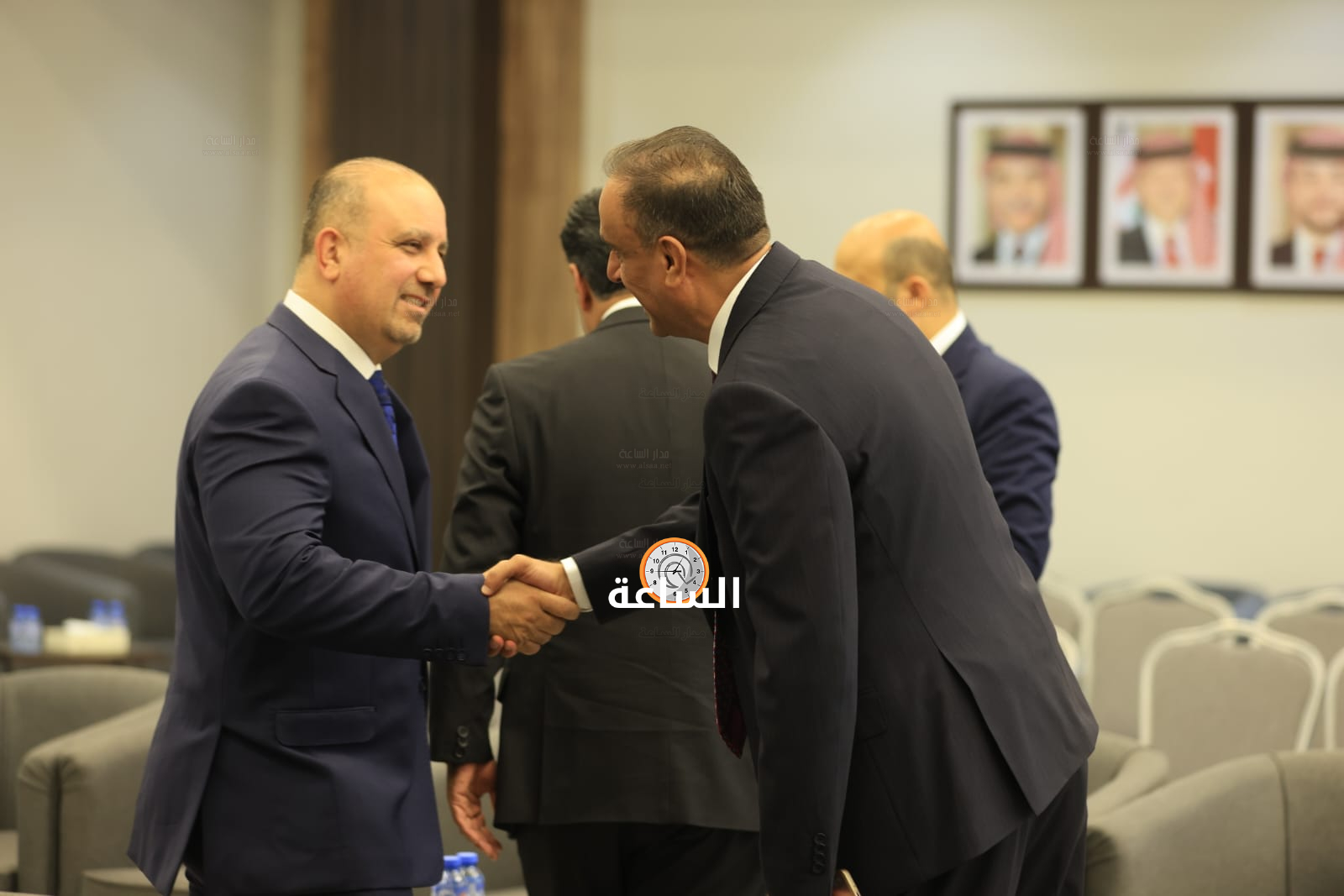 Madar Al-Saa Images 0.08284784347388341