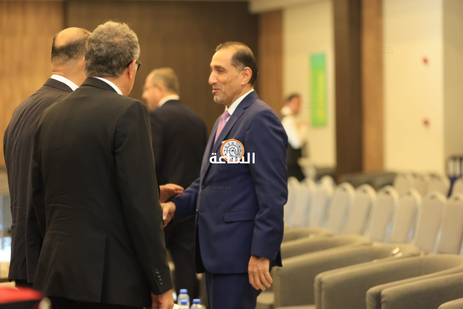Madar Al-Saa Images 0.3686527209267594