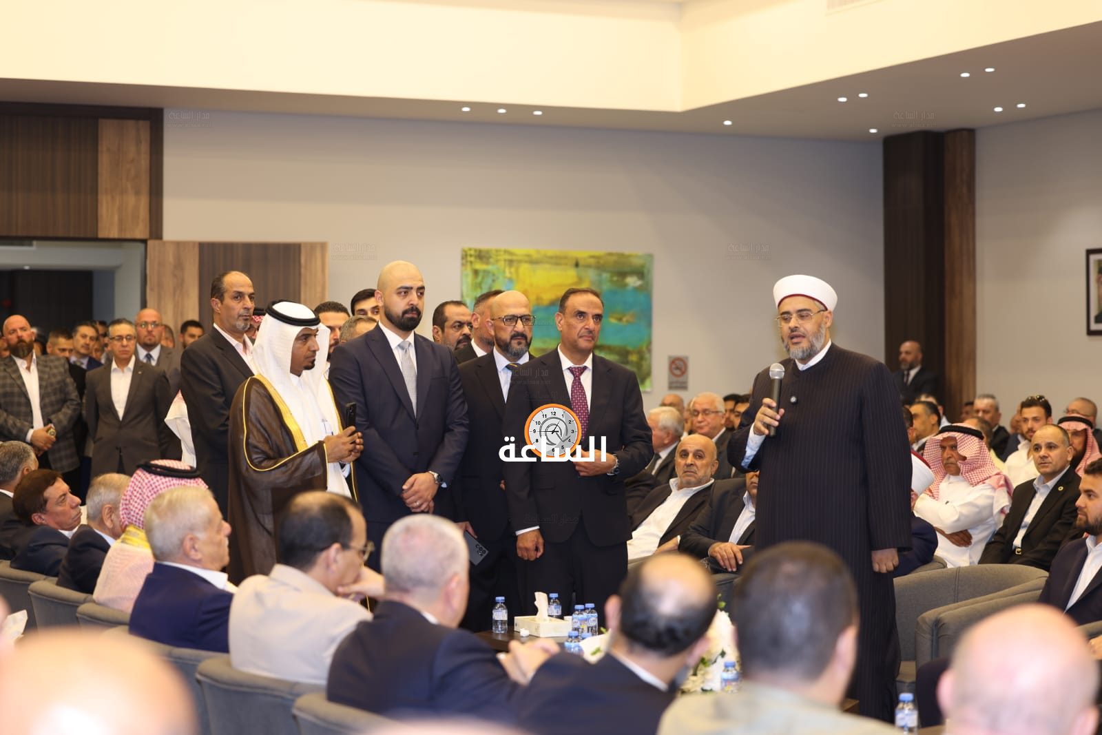 Madar Al-Saa Images 0.4163405019984754