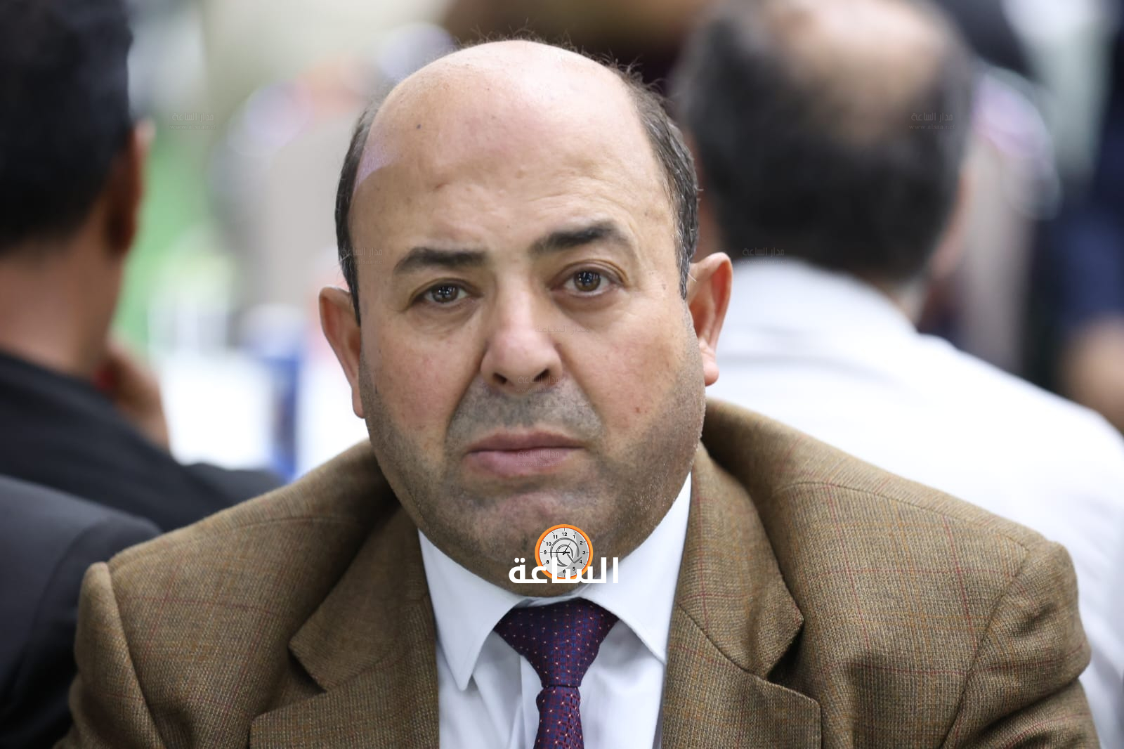 Madar Al-Saa Images 0.04796445296762375