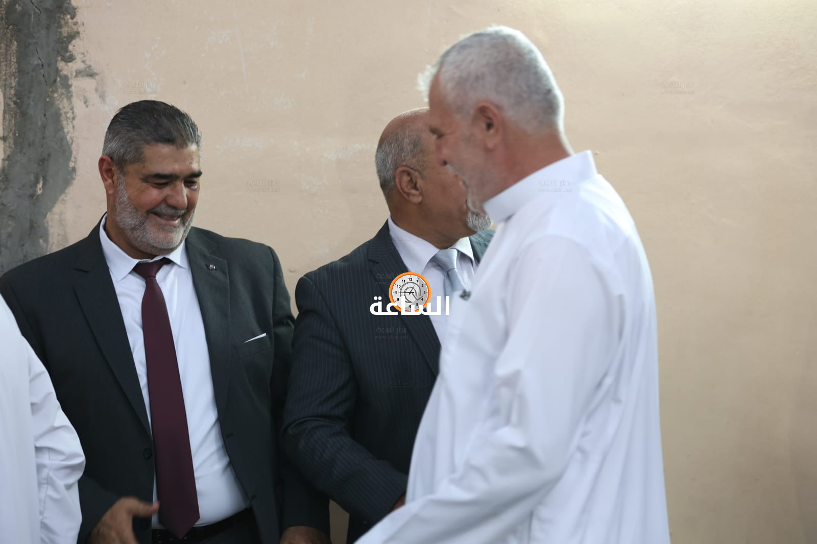 Madar Al-Saa Images 0.09412984858984896
