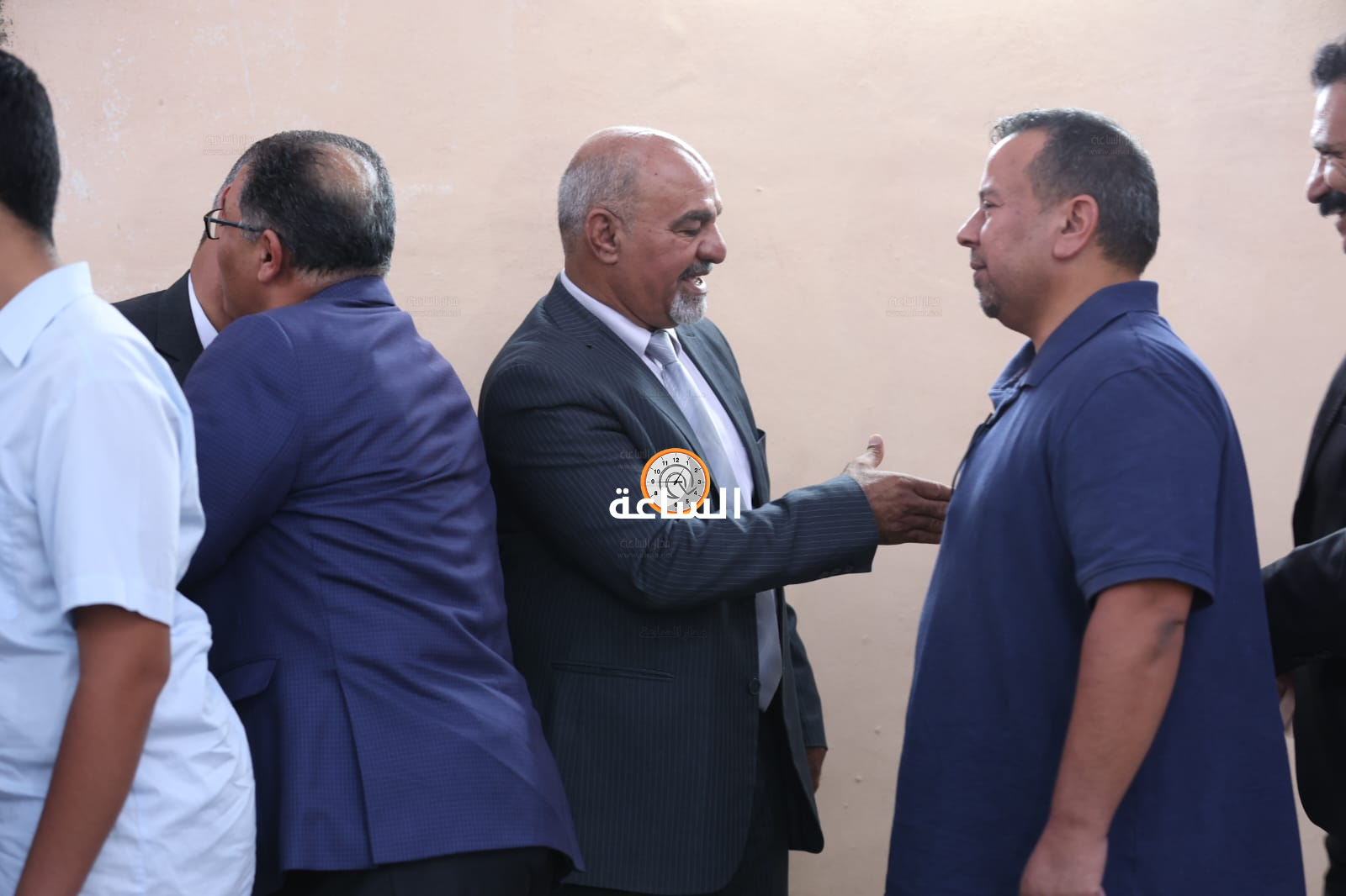 Madar Al-Saa Images 0.3824747552582368