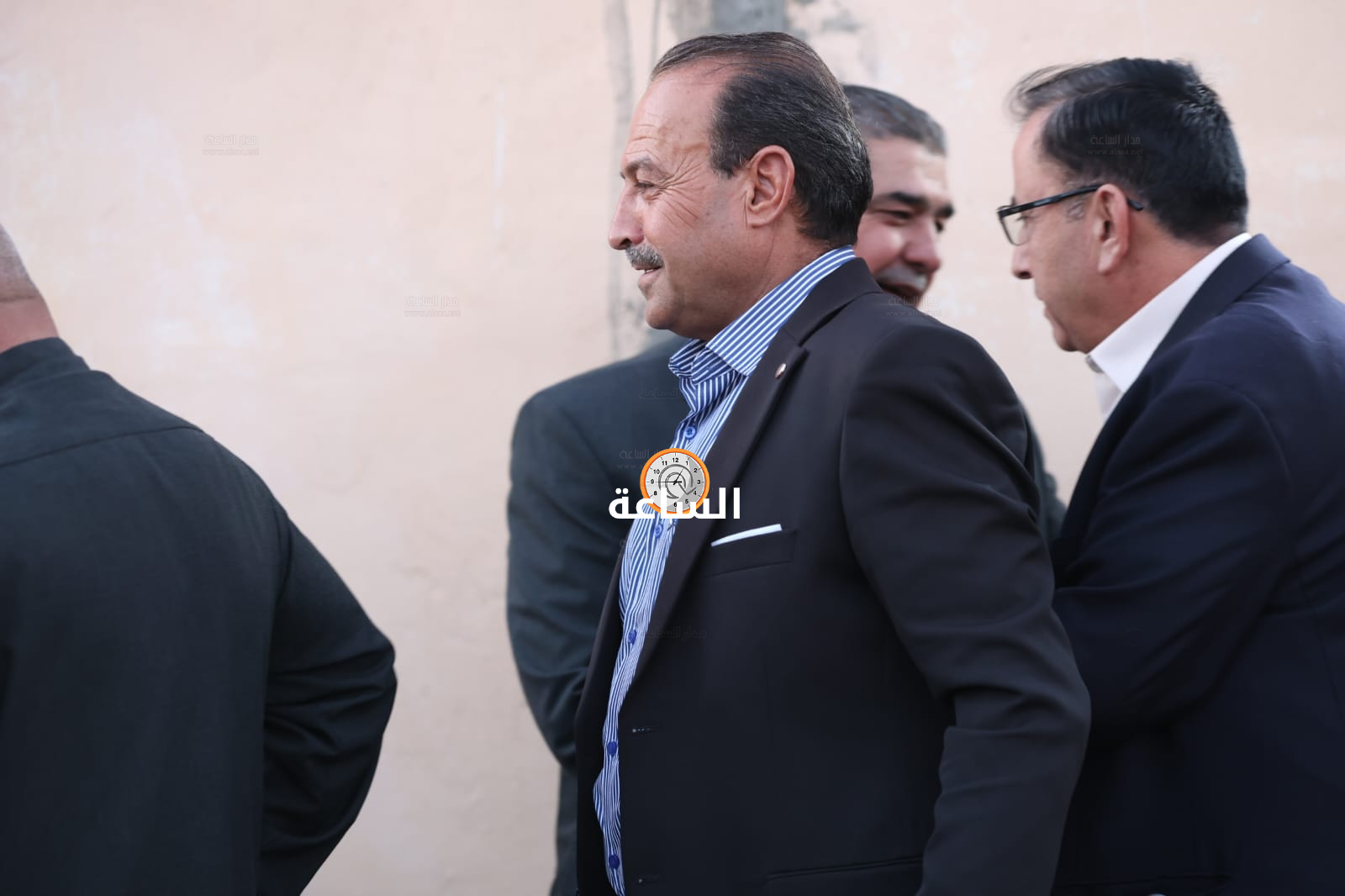 Madar Al-Saa Images 0.9690908718292095