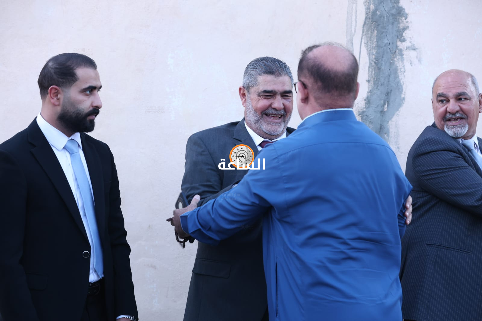 Madar Al-Saa Images 0.9355458509383116