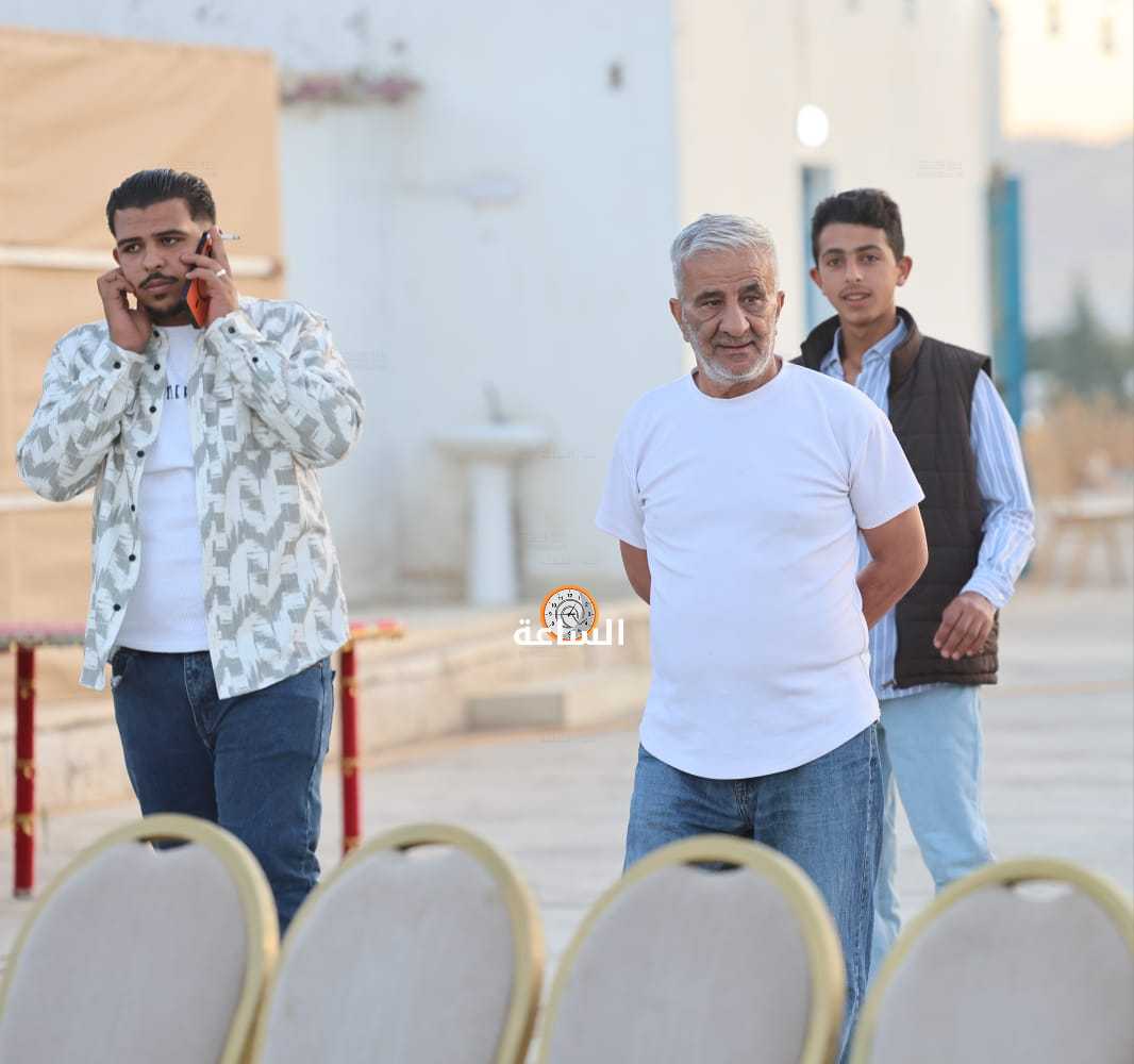 Madar Al-Saa Images 0.9991370897243768