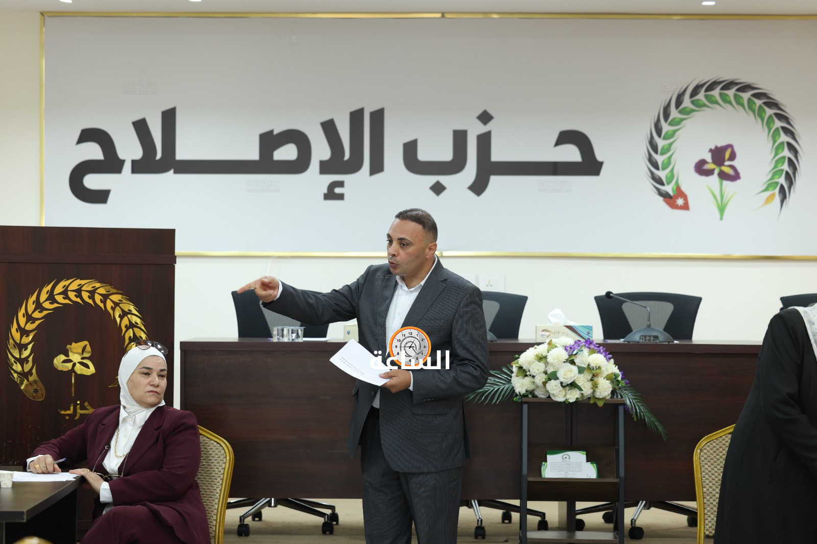 Madar Al-Saa Images 0.9159674814649322