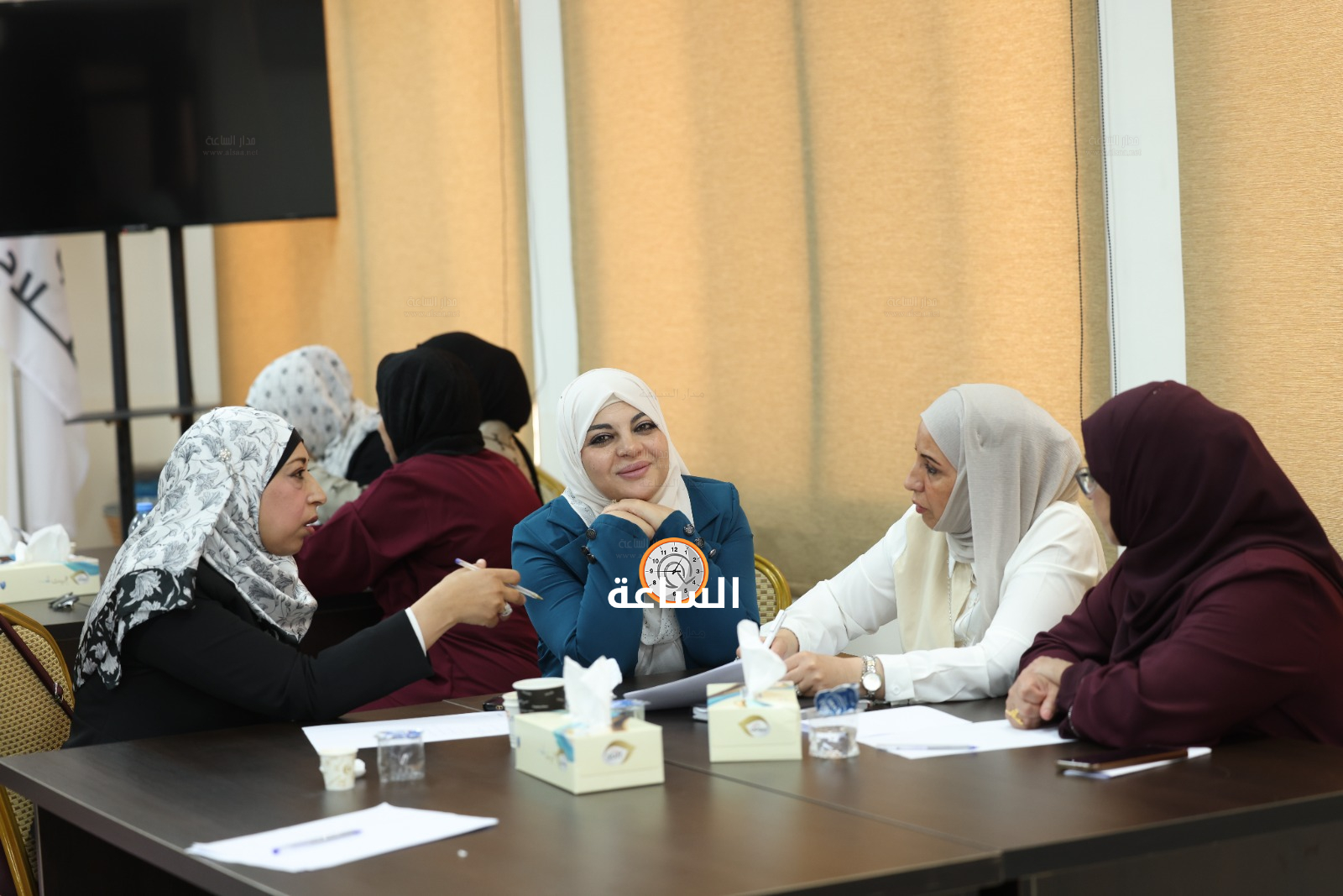 Madar Al-Saa Images 0.7963744196283724