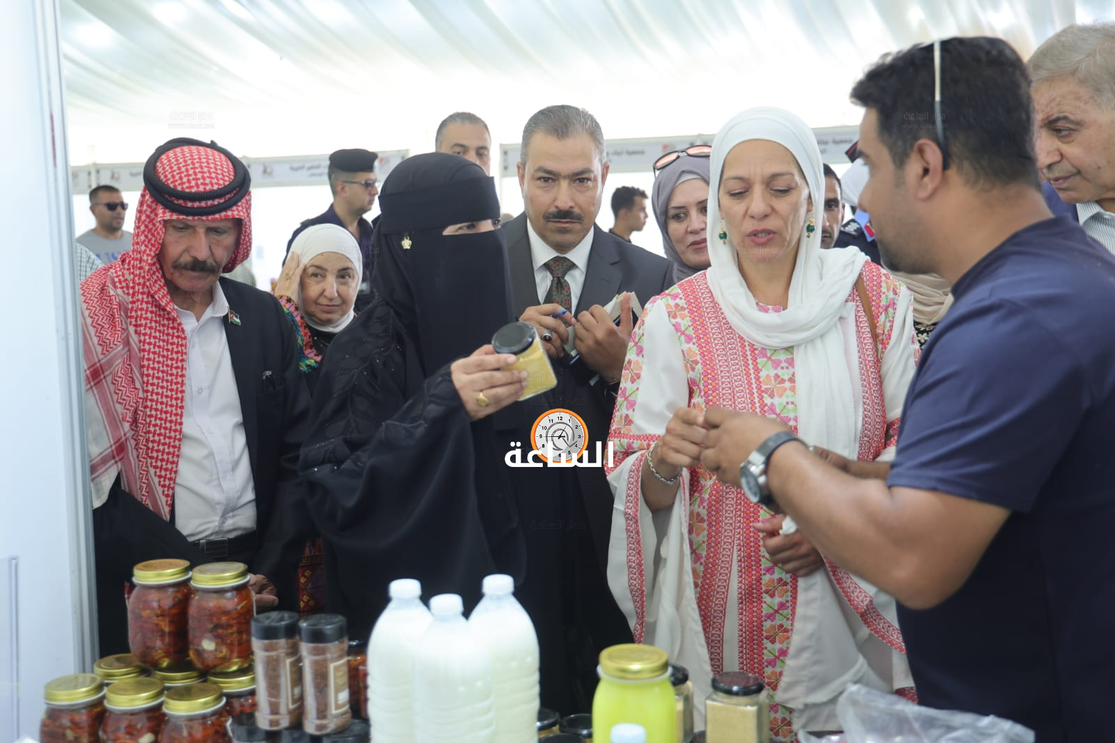 Madar Al-Saa Images 0.7011395823775673