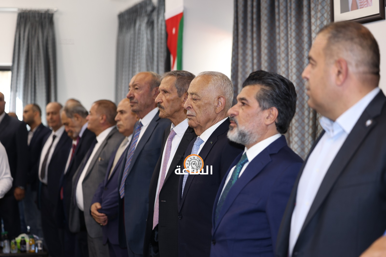 Madar Al-Saa Images 0.043037399727089864