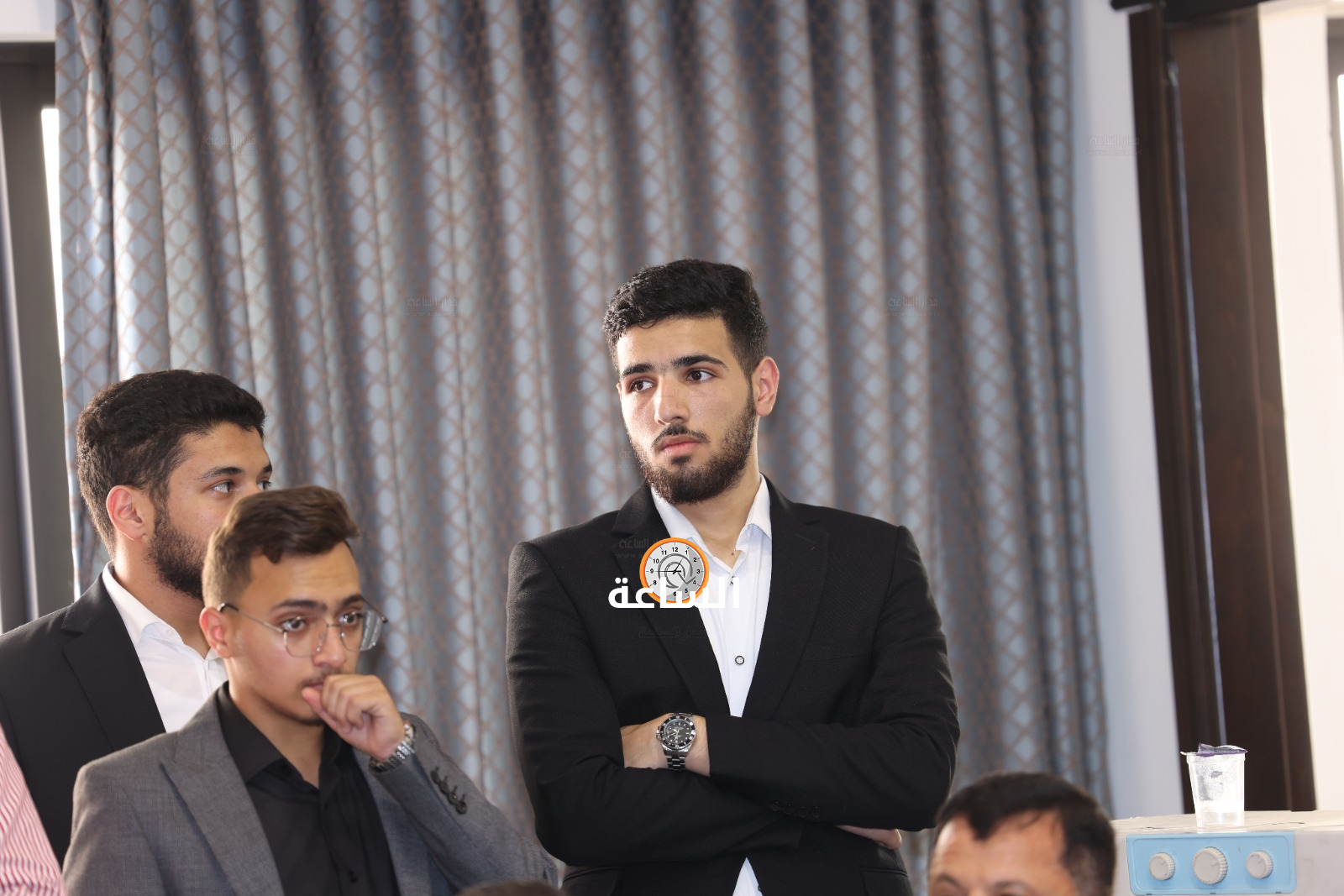 Madar Al-Saa Images 0.8924165539915023
