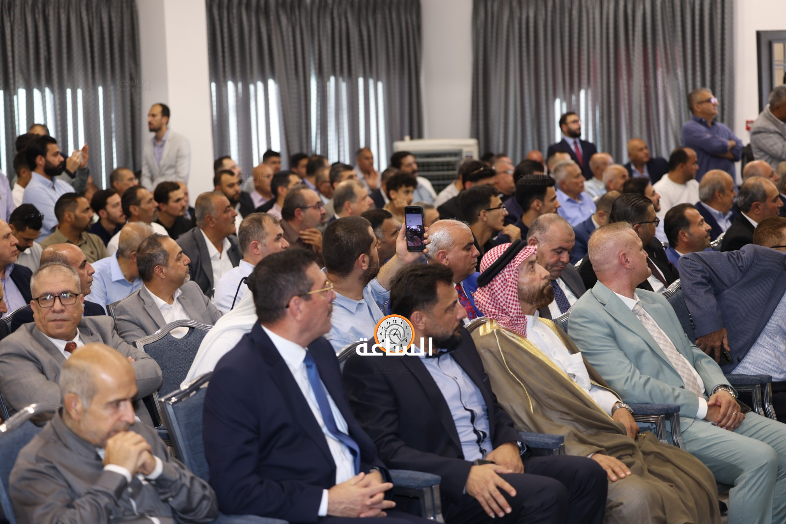 Madar Al-Saa Images 0.4874201821863423