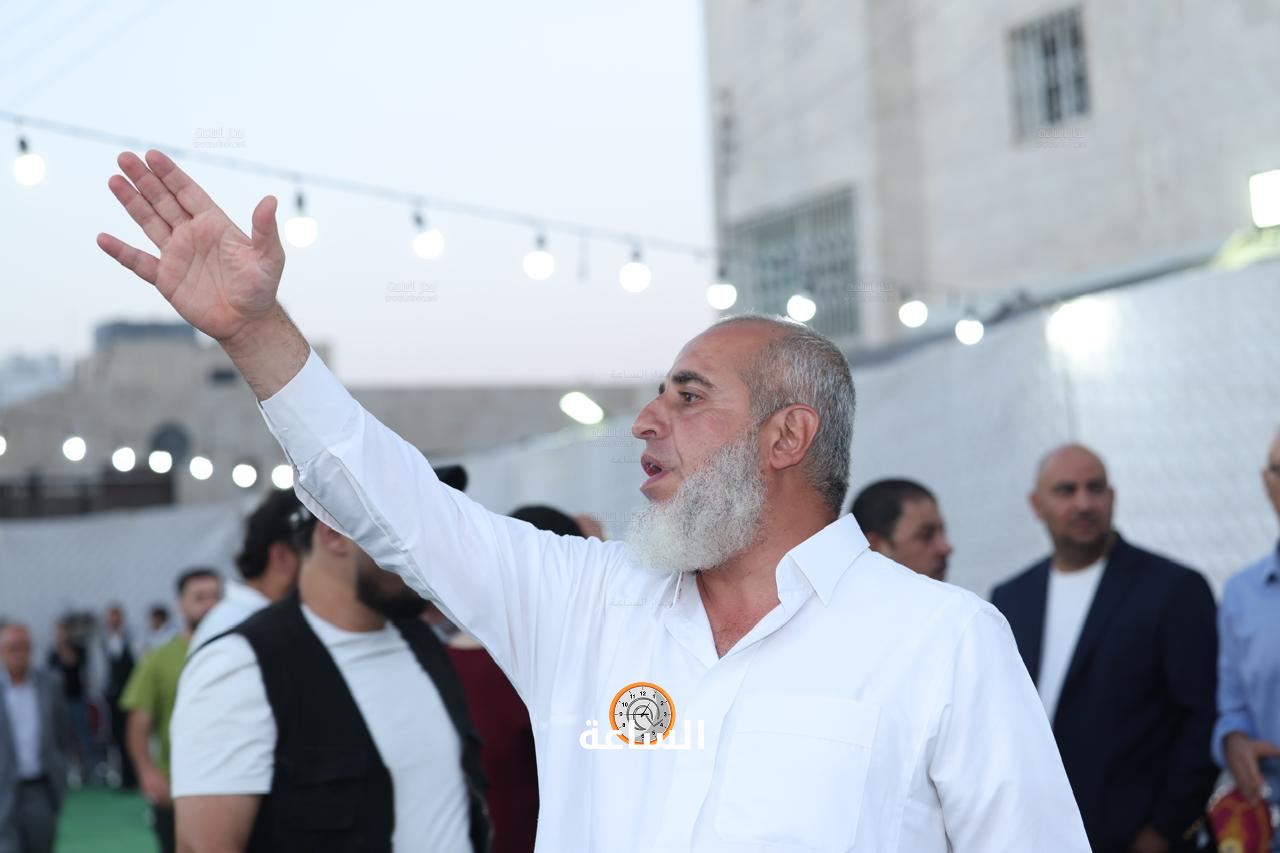 Madar Al-Saa Images 0.7525821062546334