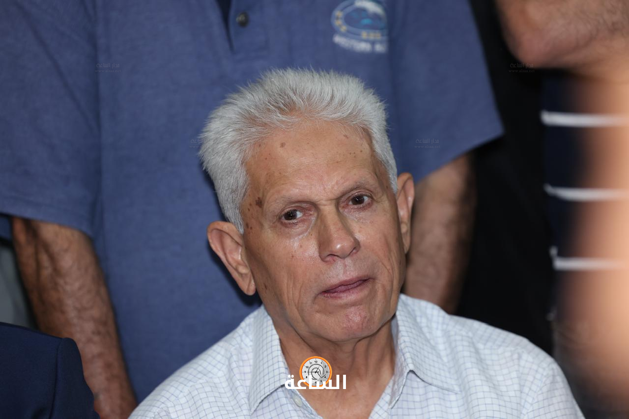 Madar Al-Saa Images 0.2370862763479774
