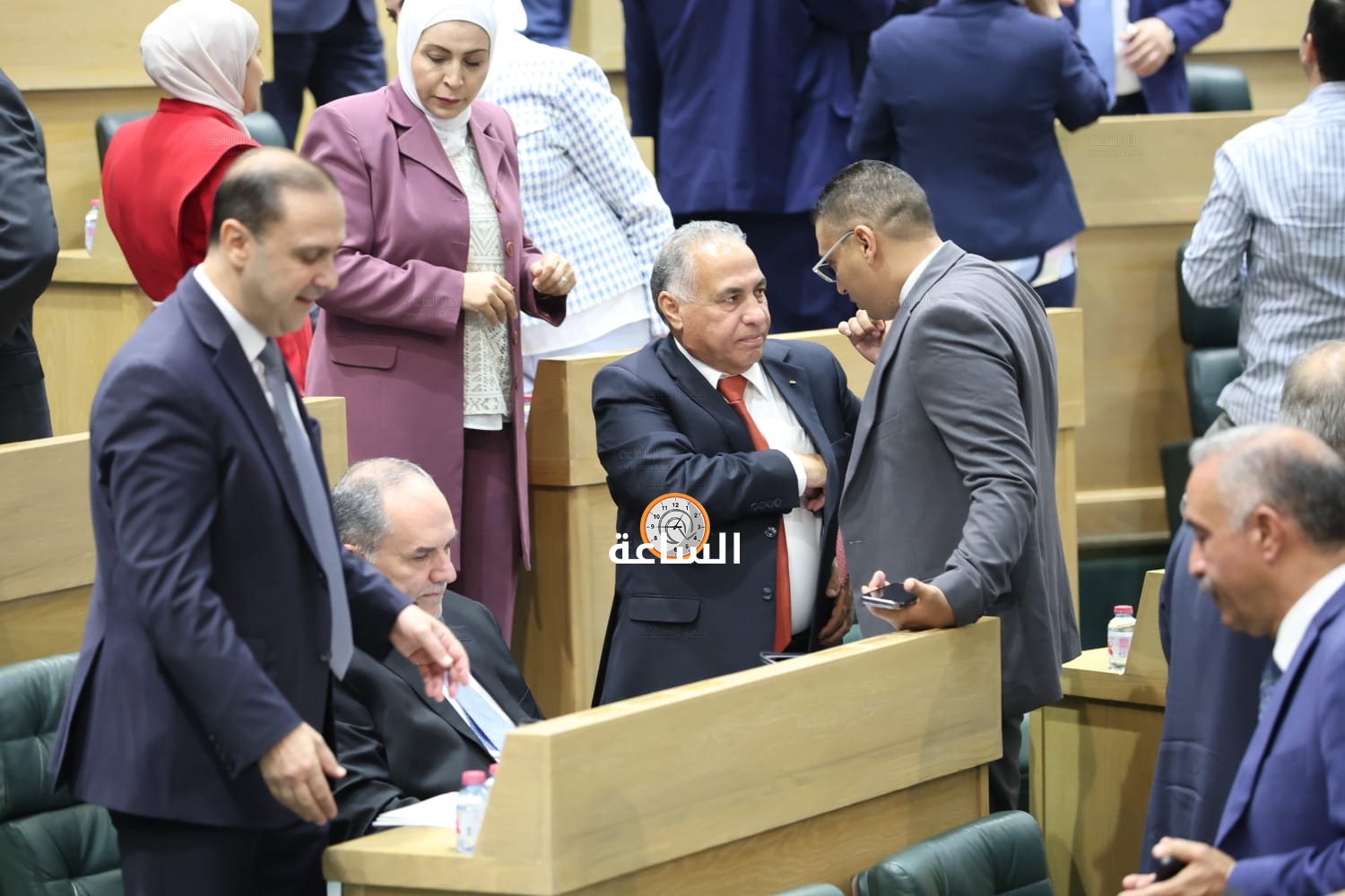 Madar Al-Saa Images 0.10647103786861845
