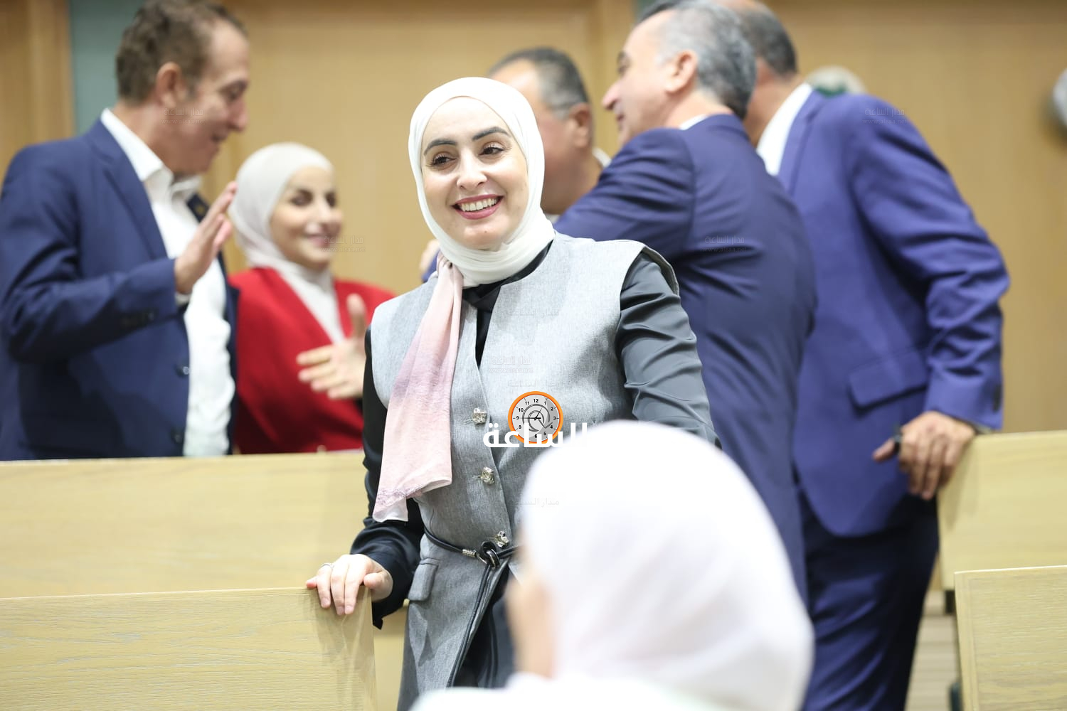 Madar Al-Saa Images 0.7648595421619011