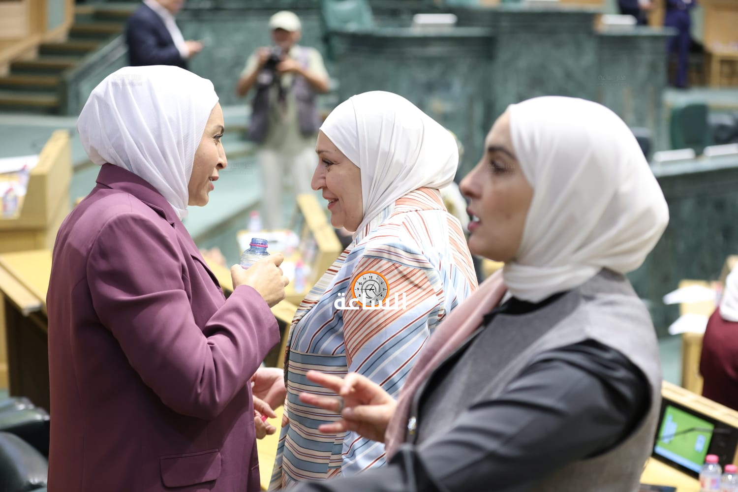 Madar Al-Saa Images 0.1523757386400243