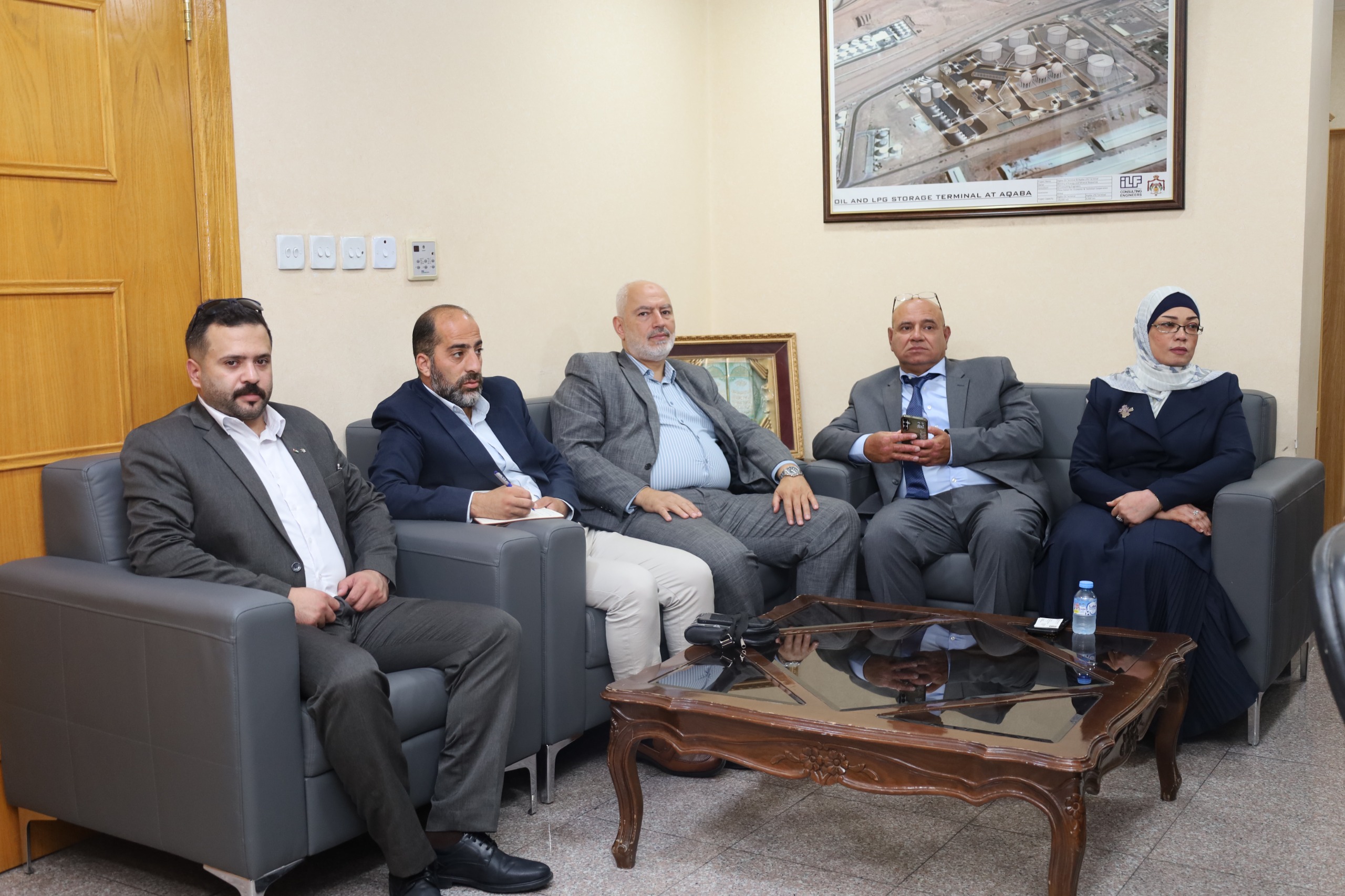 Madar Al-Saa Images 0.24103443568760696