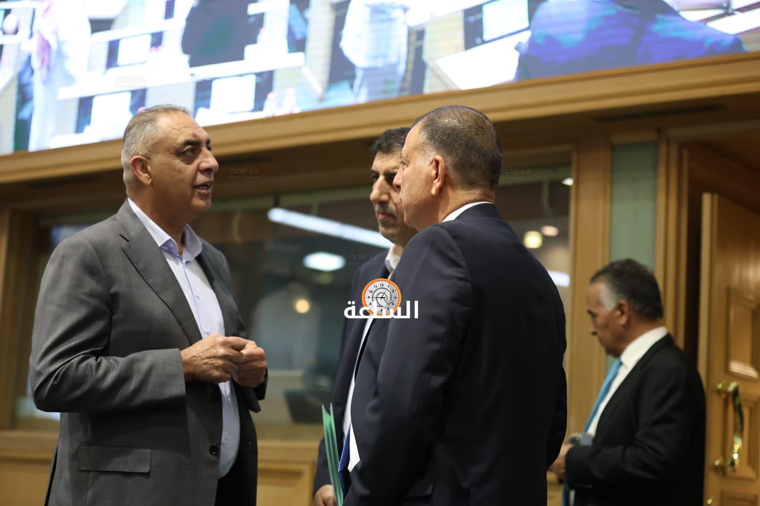 Madar Al-Saa Images 0.5385767995913777