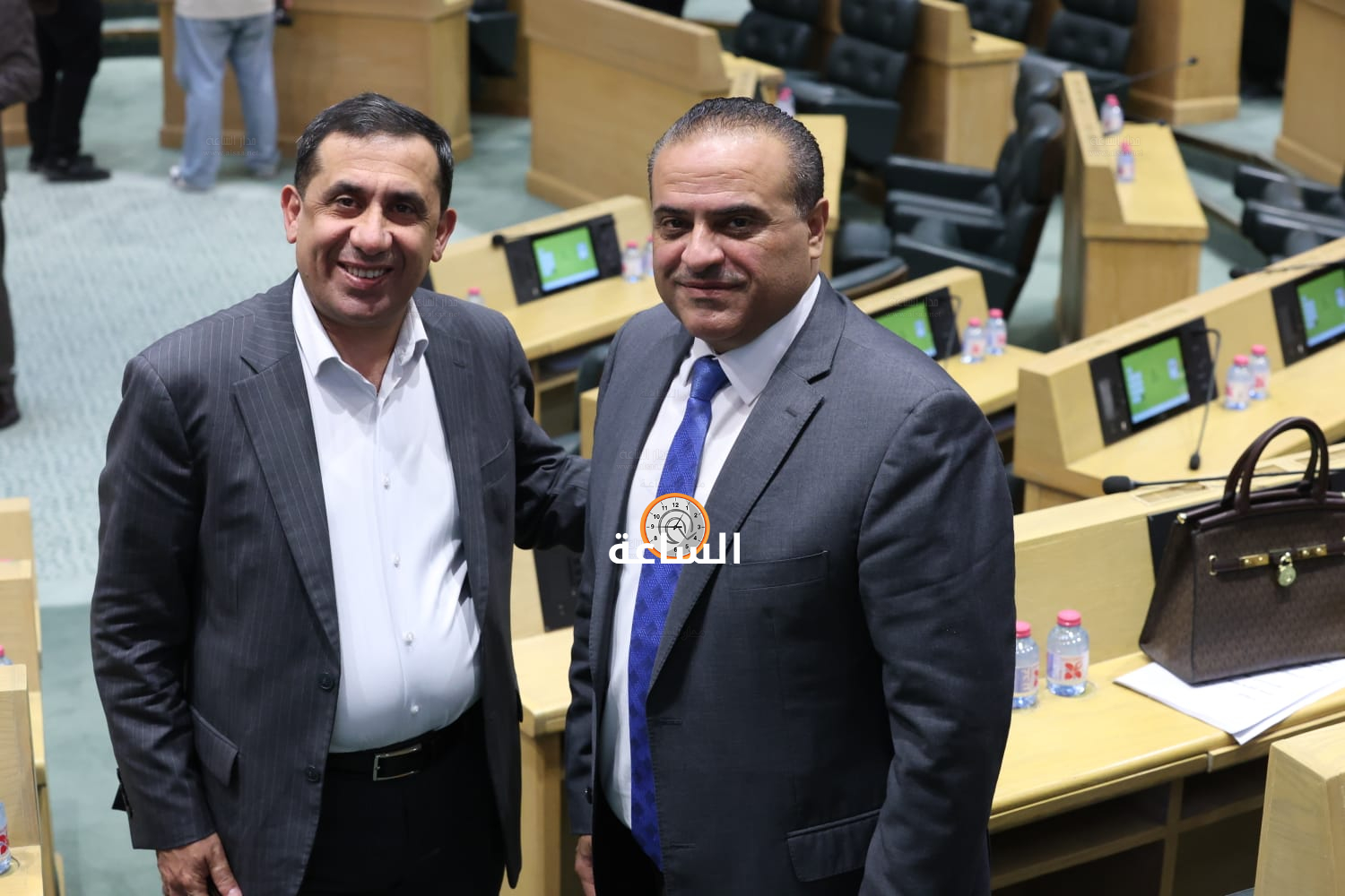 Madar Al-Saa Images 0.7644847576593848