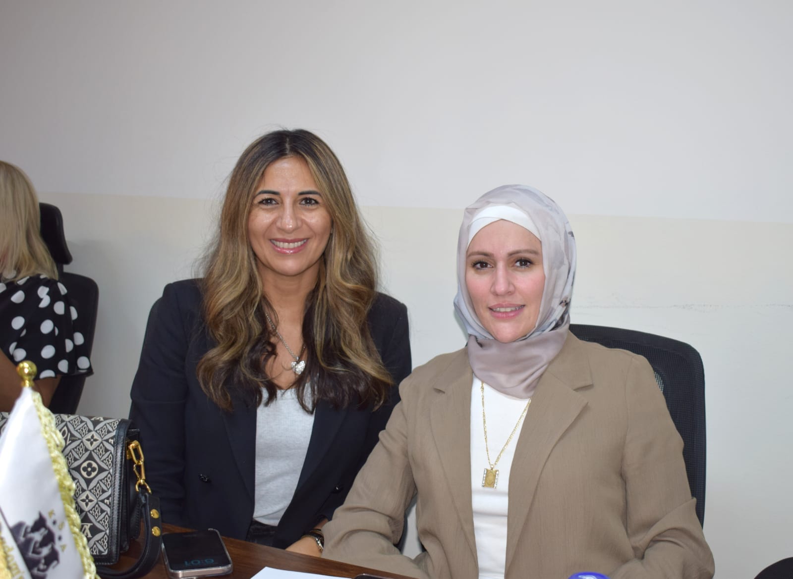 Madar Al-Saa Images 0.4657335684622188