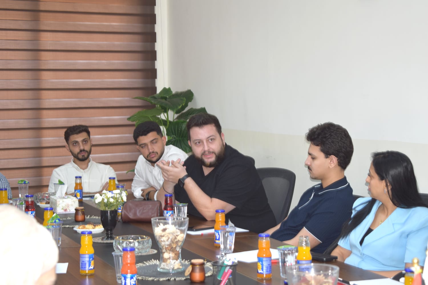 Madar Al-Saa Images 0.10303612312426491