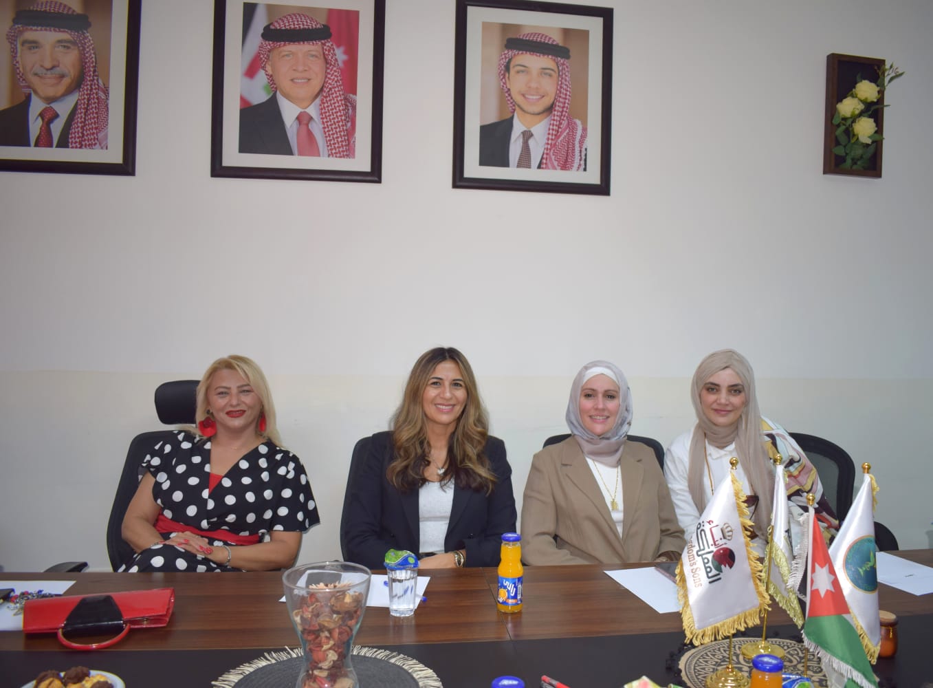Madar Al-Saa Images 0.9759225635887524