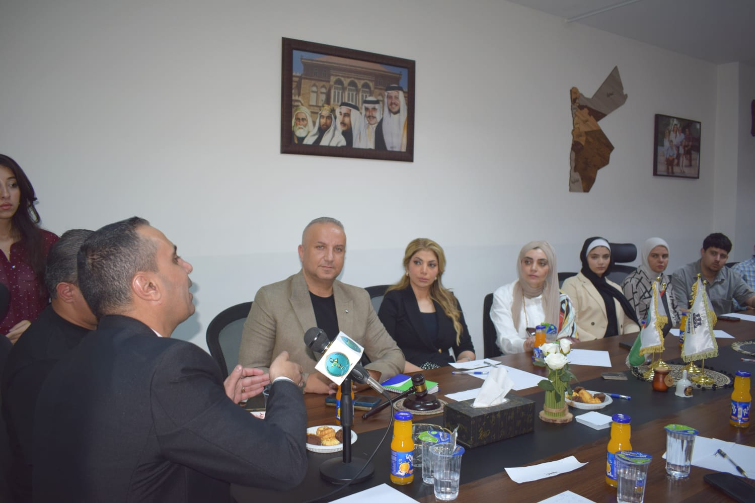 Madar Al-Saa Images 0.049609966553164964