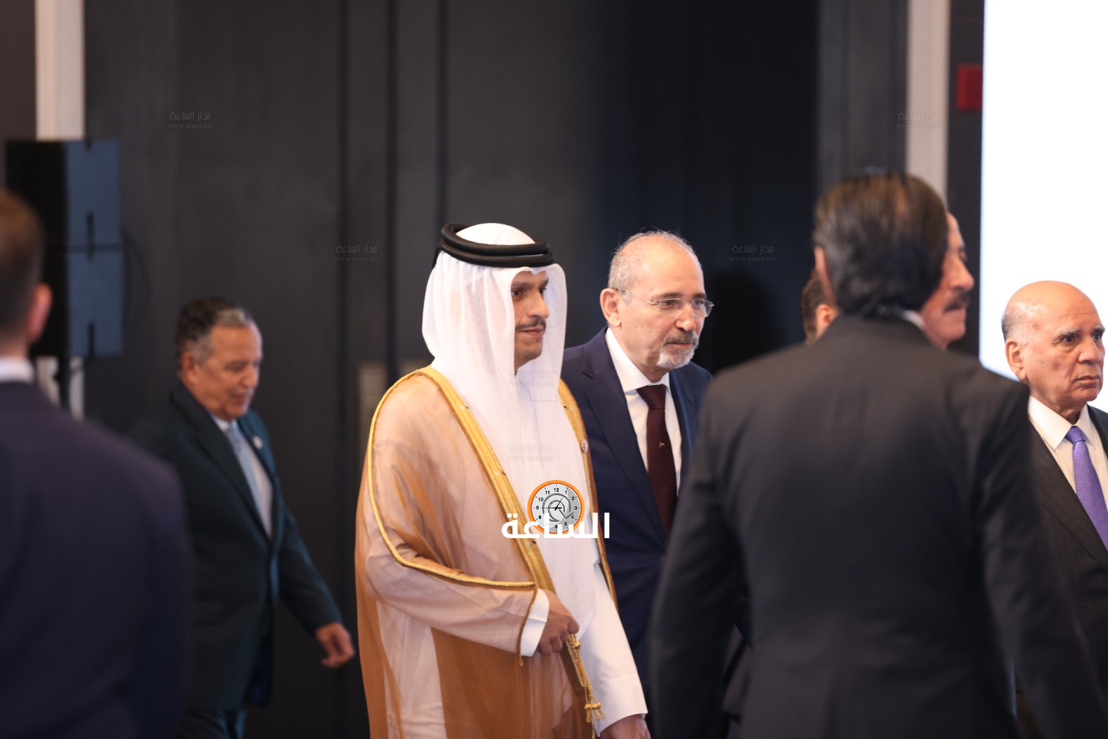 

أيمن الصفدي و&nbsp;&nbsp;الشيخ محمد بن عبدالرحمن بن جاسم&nbsp;آل ثاني

