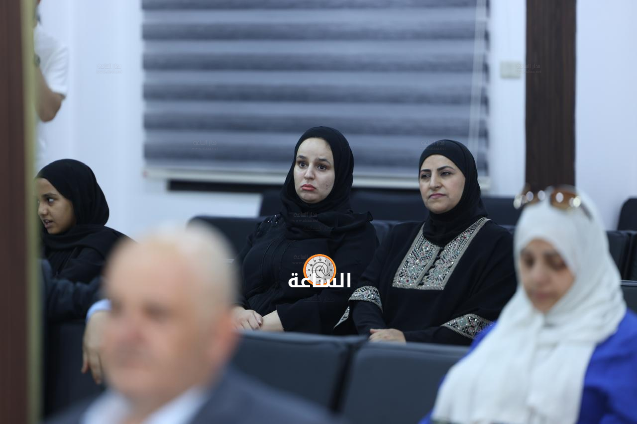 Madar Al-Saa Images 0.6419637387438687