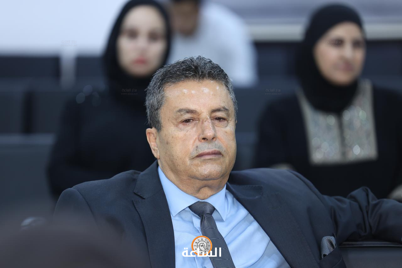 Madar Al-Saa Images 0.47211160523294826