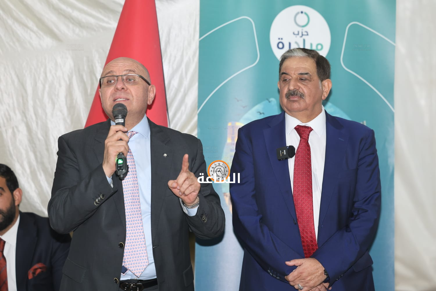 Madar Al-Saa Images 0.8749178477909961